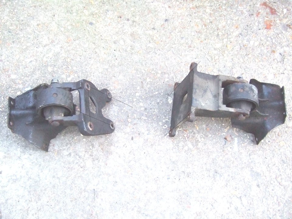 XJ_diesel_engine_mounts_sm.jpg